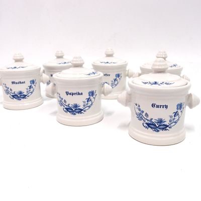 Antiquitäten und Lampenschirme • art der zeit •